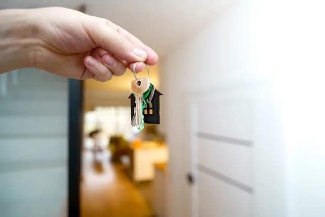 Crédito hipotecario: cuánto hay que ganar por mes para comprar un departamento en agosto de 2025